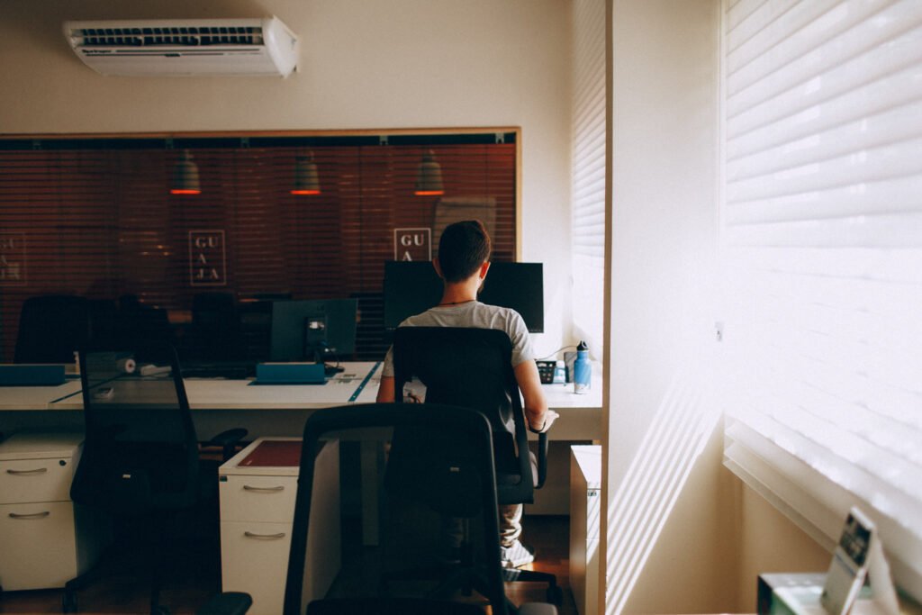 closed blinds for photo editing